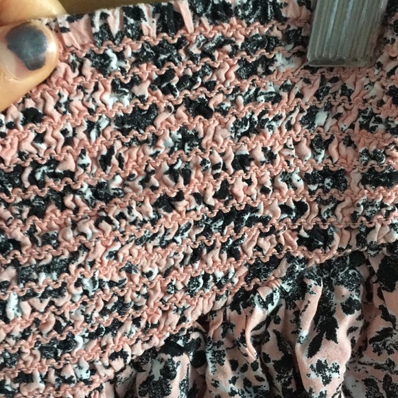 Juniors Pink Floral Skirt - Picture 4 of 5